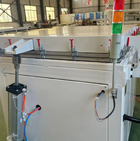 Solpanel Laminator.png